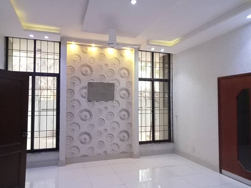 CANTT,2 KANAL HOUSE FOR RENT SHADMAN UPPER MALL GULBERG GARDEN TOWN MOLDEL TOWN LAHORE 6