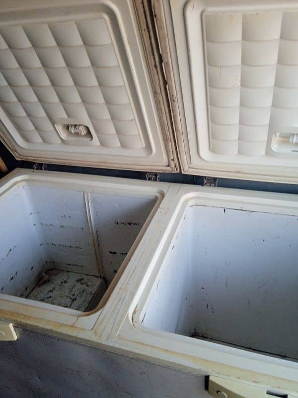 Double Door Deep Freezer for Sale 1