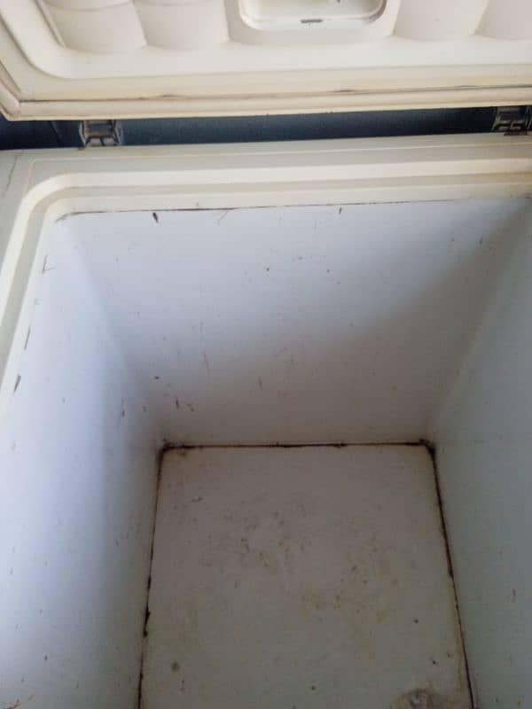 Double Door Deep Freezer for Sale 2