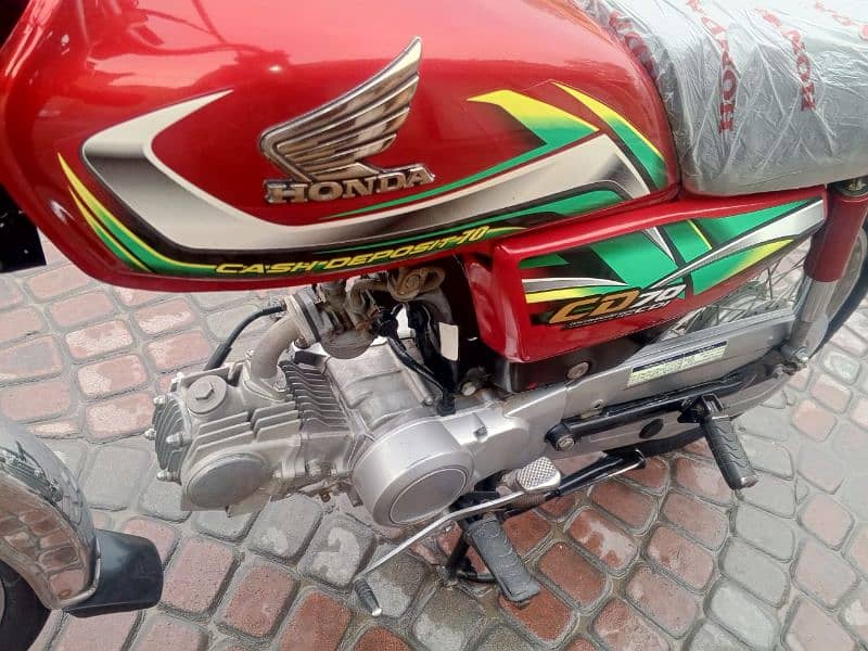 honda 70 bike 3