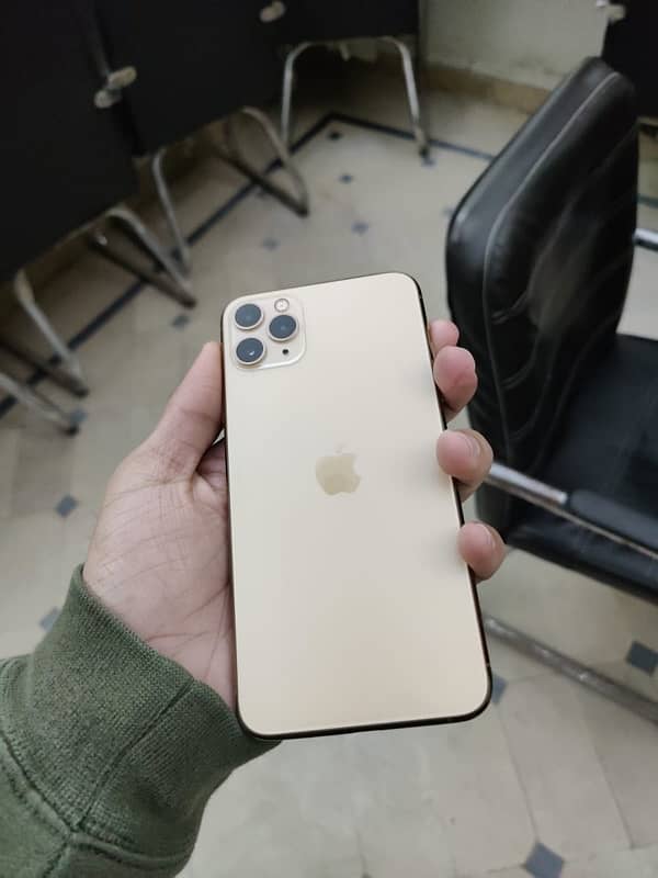 iPhone 11 Pro Max 0