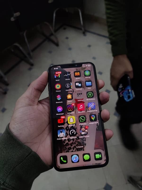 iPhone 11 Pro Max 1