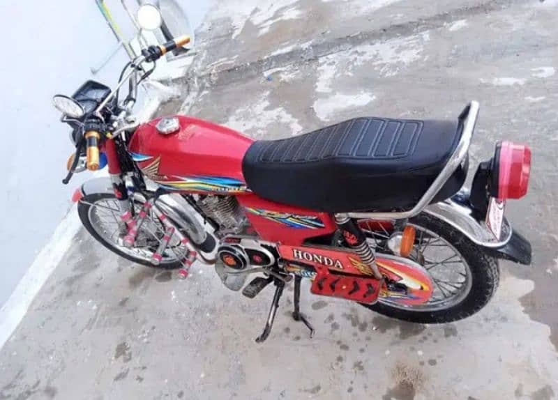 honda 125 bike good condition 2