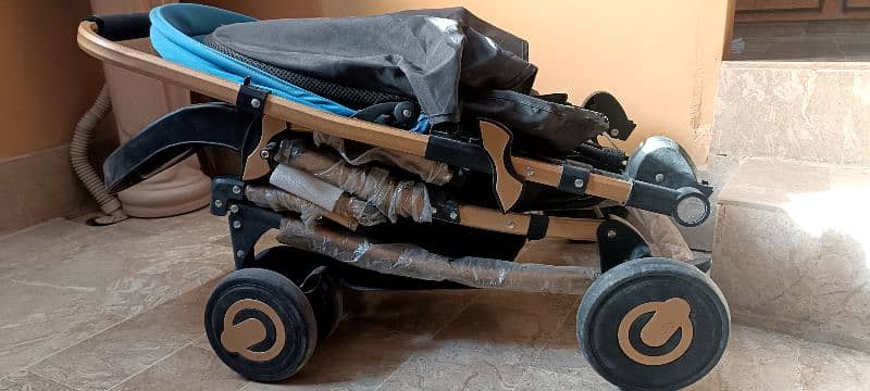 Stroller/ Pram As Good as New (imported) 2