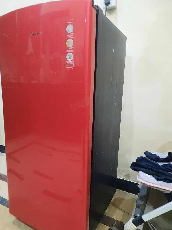 Small Size Dawlance Fridge - Room Fridge new Condition 1