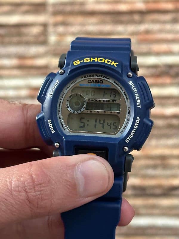 Casio G shock DW 9052 Navy watch 4