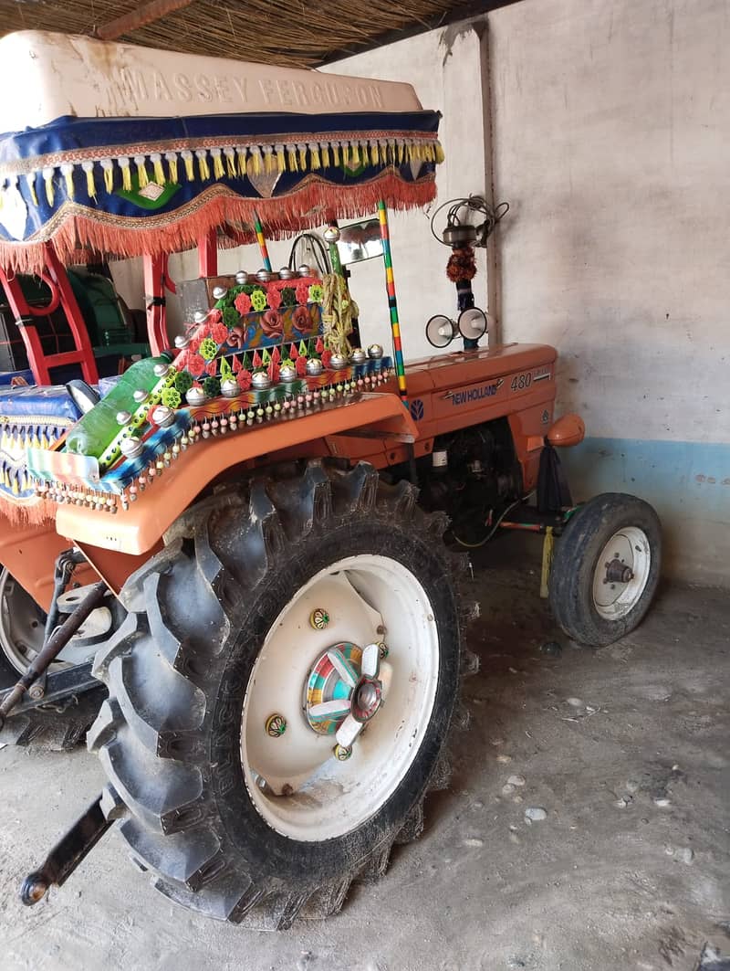 New Holland 480 Tractor Model 2006 3