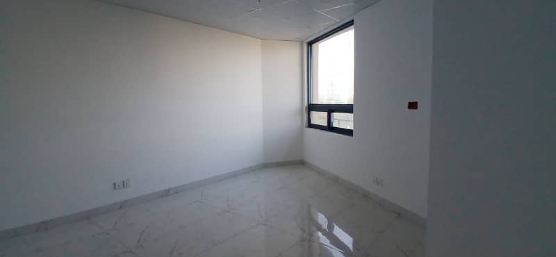 Brand New 340 Square Feet Office At Establish Your Business at Gulberg iii - Premier Destination! 5