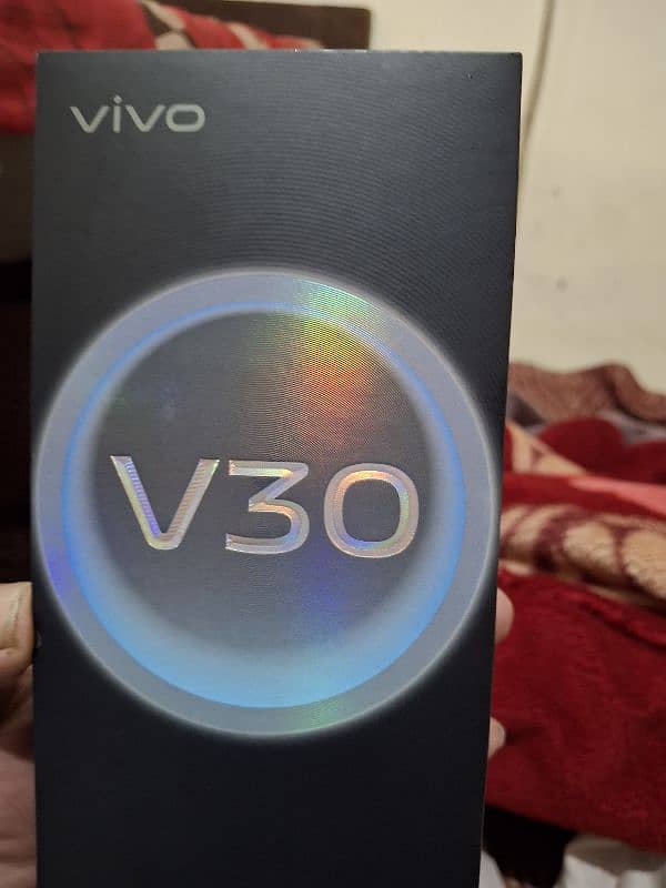 VIVO V30 12GB 256GB 5G EDGE فون  6MONTH WARANTY 11