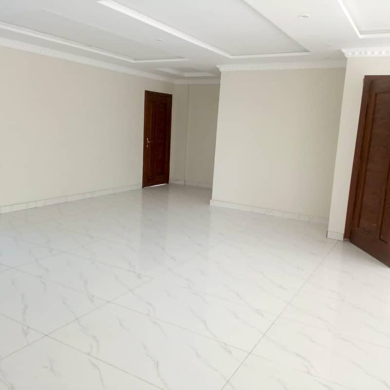 Brand New Commercial Basement and Frist Floor For Rent in Bahria Town Lahore. 5