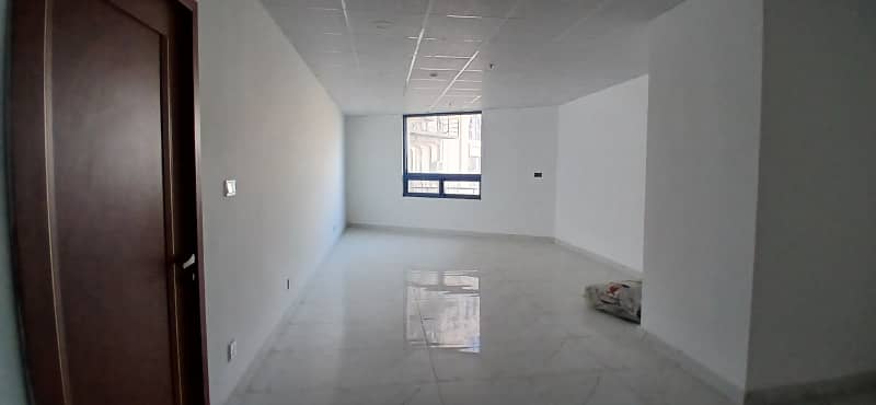 Brand New 510 Square Feet Office Spaces for Rent in Gulberg Ideal Location for Your Business! 2