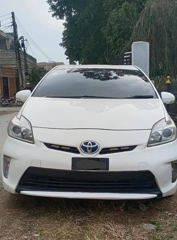 Pick drop available in Prius car all over Islamabad/Rawalpindi Females 0