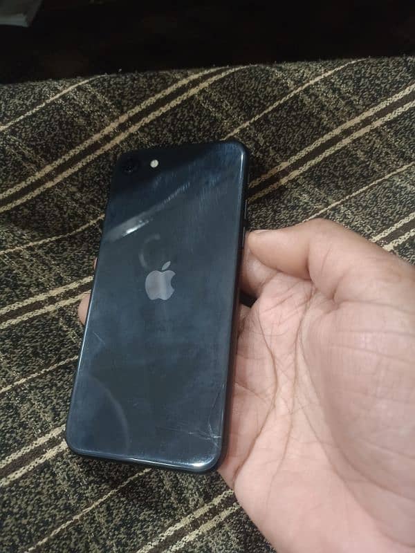 i phone se 2020 black color non pta 6