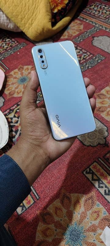 vivo s1 totally 10/100 condition excellent  101% Everything Original 1