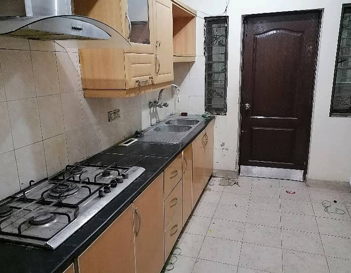 Centrally Located House For sale In Askari 10 Available 4