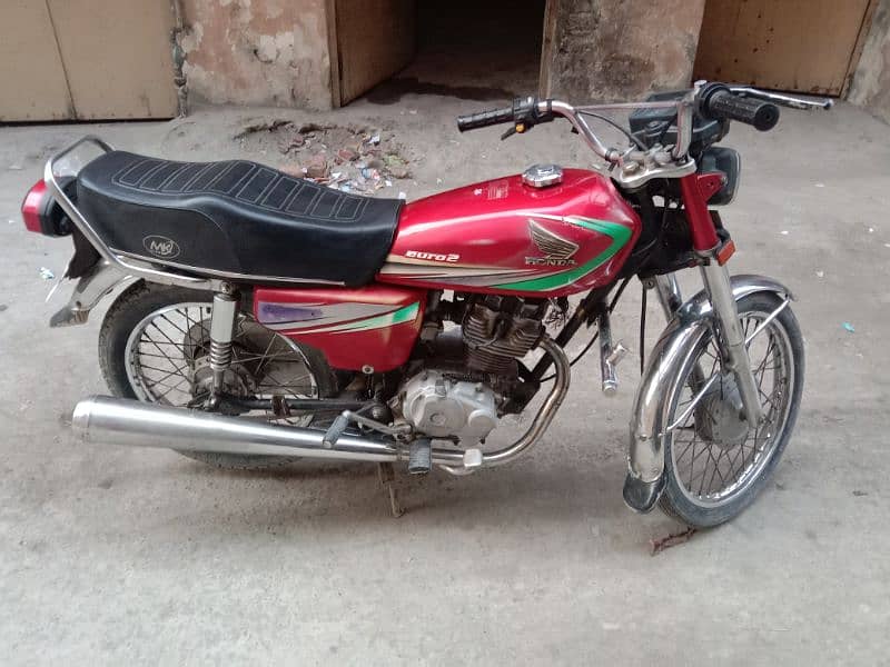 Honda 125 Totally Original condition 4