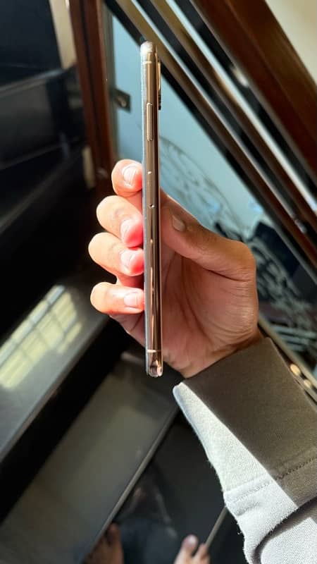 Iphone XS max PTA approved 2