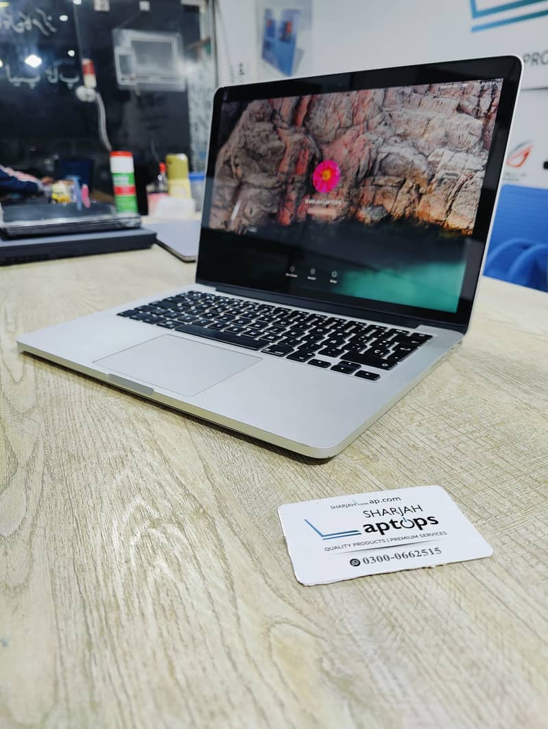 MacBook Pro 2016 13 inches  Core i5  8GB RAM 3