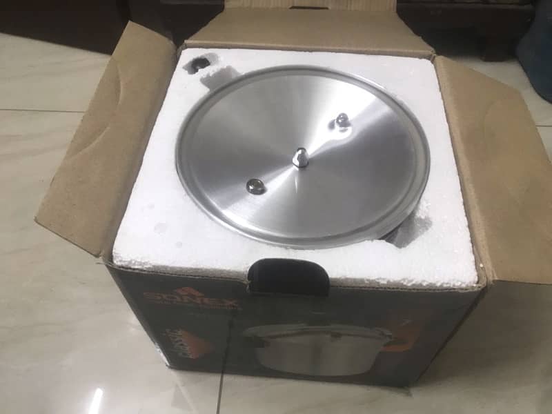 Sonex Pressure Cooker 5