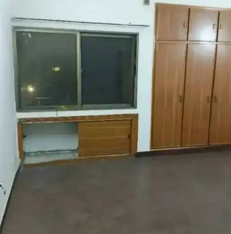 G-11/4 PHA C-Type First Floor Flat For Rent 5