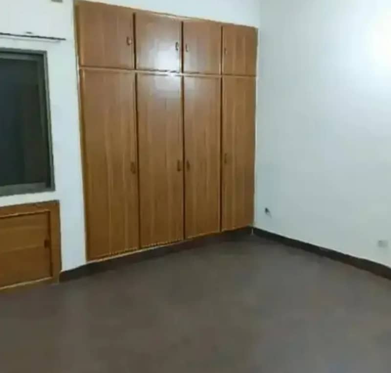 G-11/4 PHA C-Type First Floor Flat For Rent 9