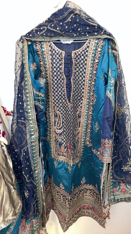 3 PIECE EMBROIDERED RAW SILK SUIT MARIA B 2