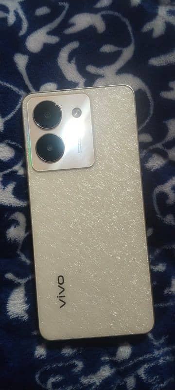 vivo y36 with complete box 1