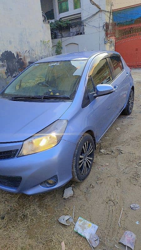 Toyota Vitz 2013 For Sale In very Good Condition 1