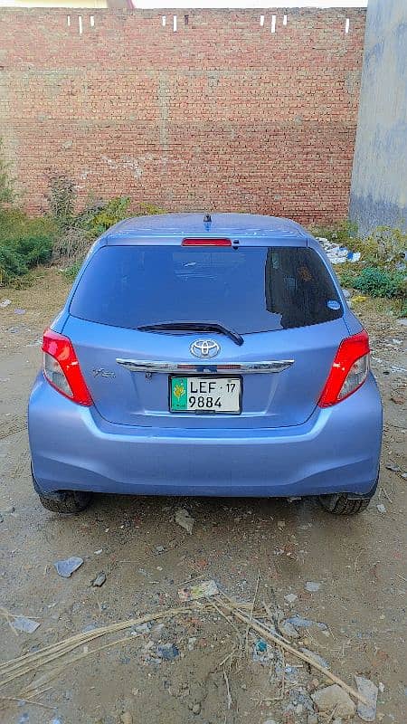 Toyota Vitz 2013 For Sale In very Good Condition 3