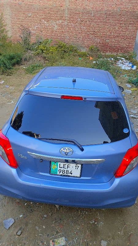 Toyota Vitz 2013 For Sale In very Good Condition 4