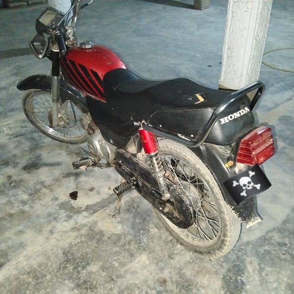 Metro bike for urgent sale. Model 2017/contact me 03175710117 6