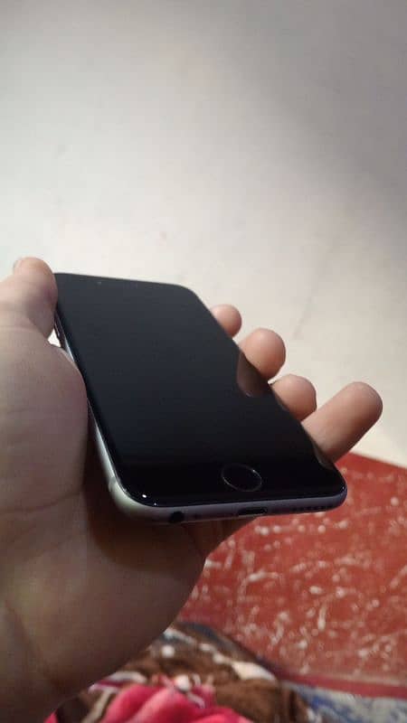 iphone 6s 64Gb urgent sale Non pta. 1