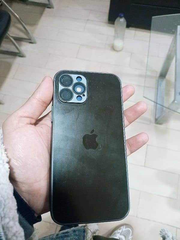 iphone 12 64JB non pta hai panal change but original lgwya hai 2