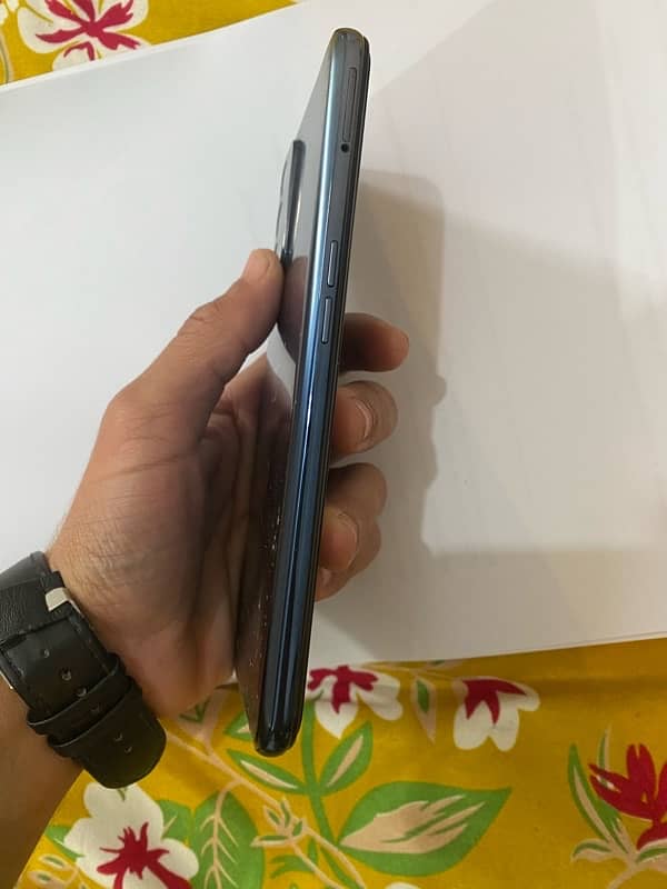 one plus N 200 4+3gb Ram 64gb rom 3