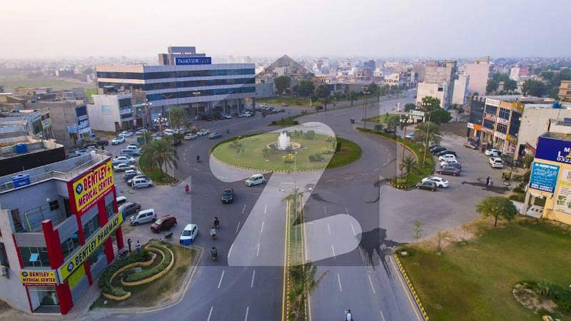 10 Marla Plot on 93 Ft. road Investor Rate near to Down Town Transfer Free Plot For Sale in Diamond Block Park View City Lahore 2