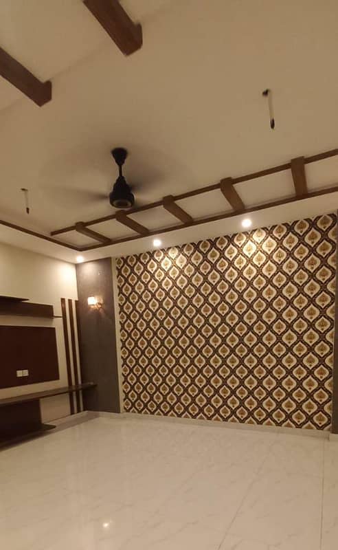 10 MARLA DOUBLE STOREY FULL HOUSE FOR RENT AT THE PRIME LOCATION OF JOHAR TOWN LAHORE 3