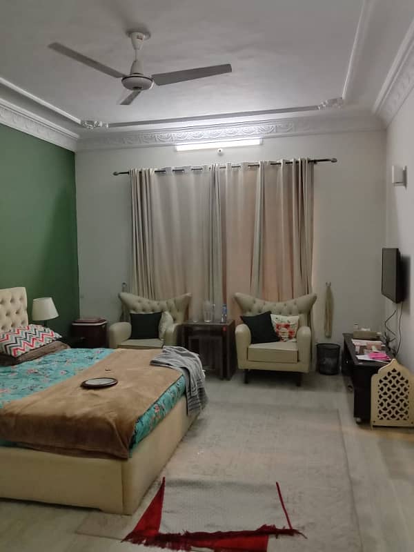 12 MARLA UPPER PORTION FOR RENT AT THE HOT LOCATION OF JOHAR TOWN NEAR ALLAH HOO CHOCK. 6