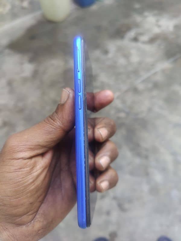 realme c2 mobile hain only 2gb 32gb mobile all ok hain 1