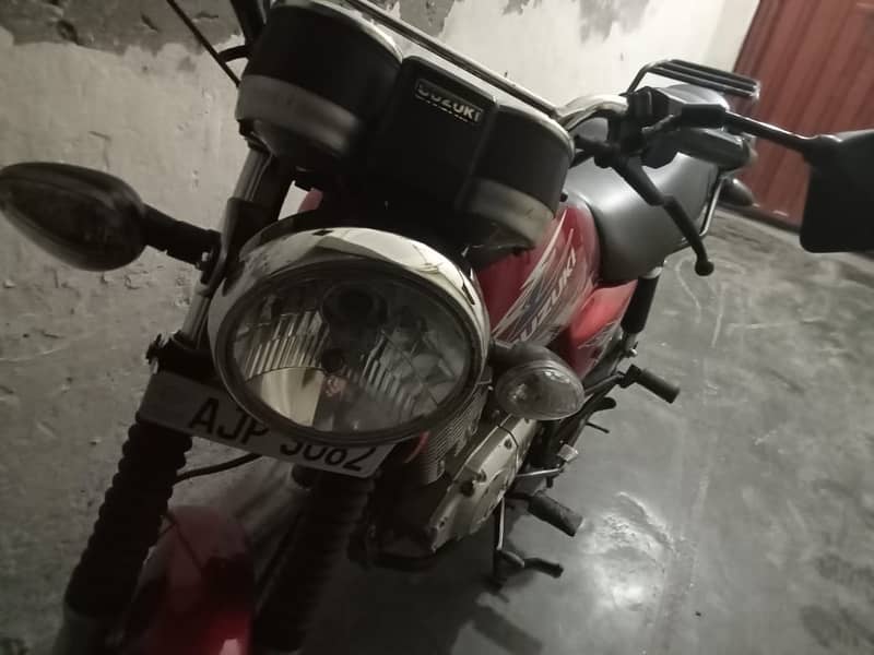 Suzuki GS 150 SE 2022 1