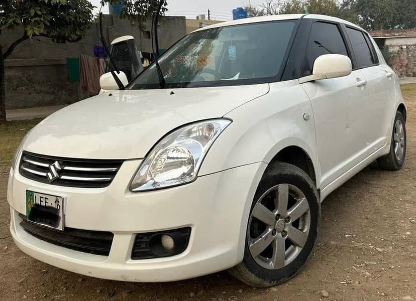 Suzuki Swift DLX 1.3 2015 Model 2