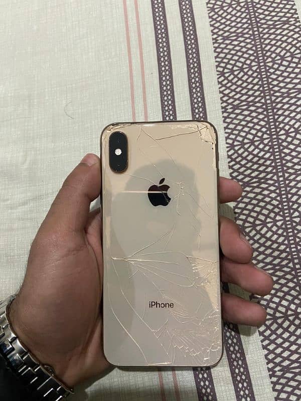 IPhone XS Golden 2