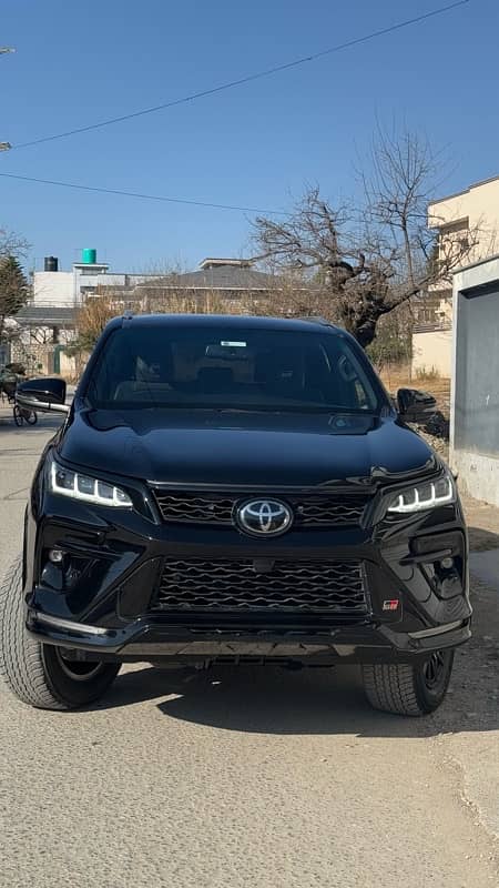 Toyota Fortuner G 2023 9