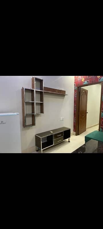 1 bed living fully furnished flat for rent near emporium mall and expo center block H3 7