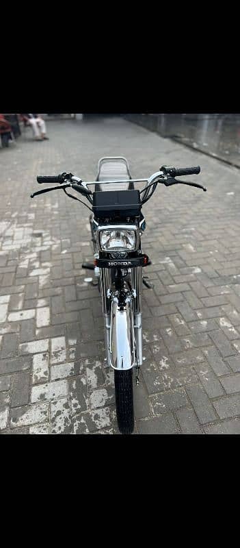 Honda 125 urgent sale 4