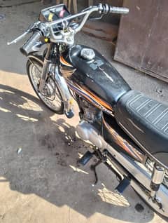 2018 model Honda125 black colour for sale