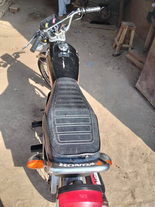 2018 model Honda125 black colour for sale 9