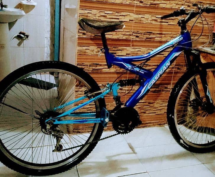 bicycle impoted full size 26 inch brand new 5 month used Duble shocka 0