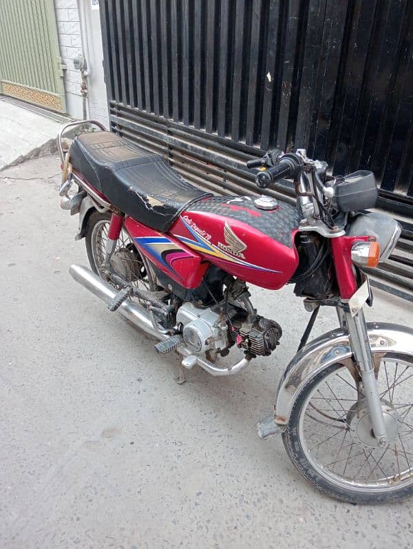 Honda CD 2010 3