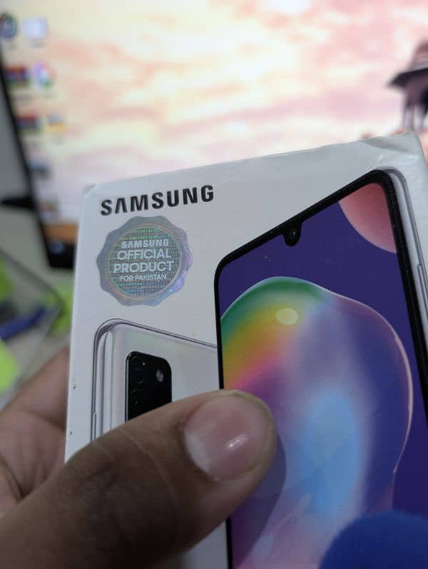 Samsung Galaxy A31 with Box and original accessories 11