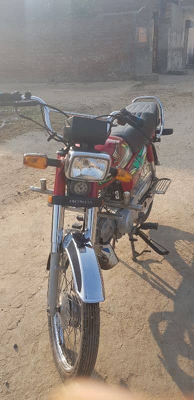 cd 70 bilkul saaf bike hn 5